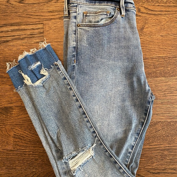 Urban Outfitters BDG distressed jeans never worn - Picture 3 of 8